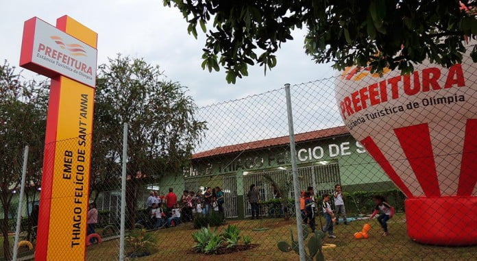 Prefeito entrega amplia&ccedil;&atilde;o e reforma da EMEB &lsquo;Thiago Fel&iacute;cio de Sant&rsquo;Anna&rsquo;