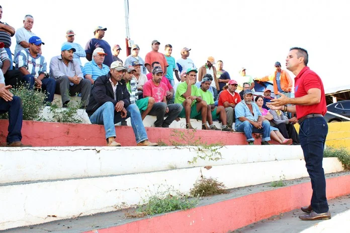 Prefeito de Guaraci aperta o cinto e corta horas extras, viagens e manutenção