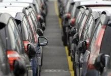 Ve&iacute;culos com placa final 8 devem ser licenciados durante este m&ecirc;s