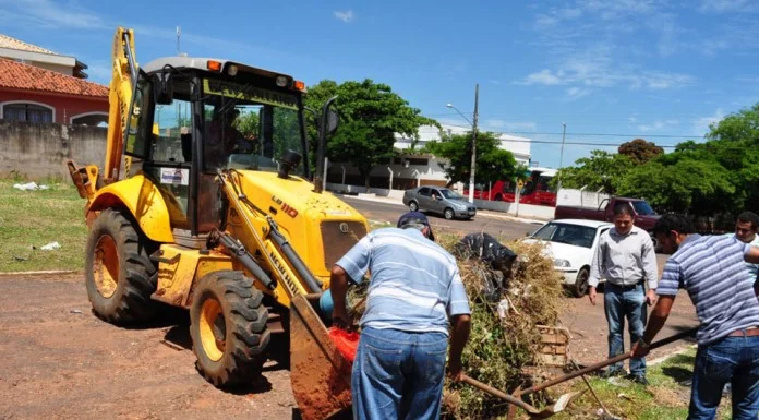 Coleta de entulhos e galhos em Ribeiro hoje e amanh&atilde;. E, segunda e ter&ccedil;a, em Ol&iacute;mpia