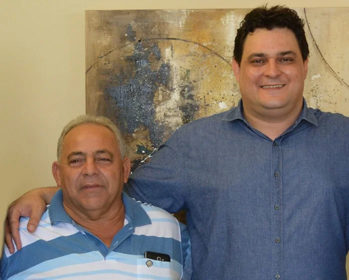 Geninho cumprimenta Niquinha pelo sucesso do Ol&iacute;mpia Futebol Clube na 2&ordf; Divis&atilde;o