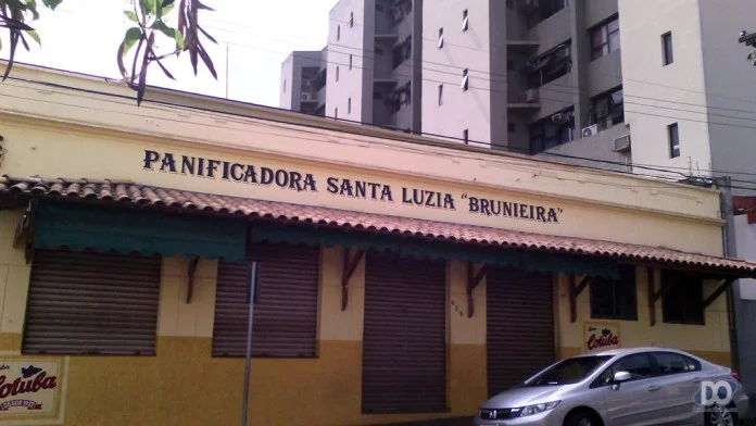 Adeus ‘melhor pão’, adeus ‘vaca preta’. Bruniera fecha as portas para virar hotel ou pousada