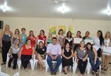 Alunas dos cursos de Moda, Beleza e Padaria Artesanal recebem certificados