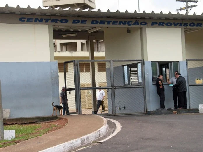 Justiça vai liberar 1,8 mil presos durante saída temporária na região