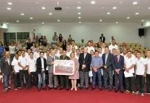 Legislativo homenageia ‘Atiradores Destaques’ e faz surpresa para chefe do TG