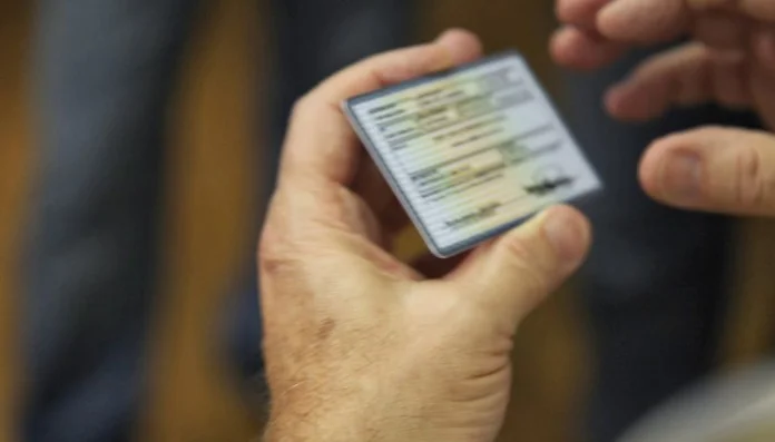 Ministério do Trabalho começa a expedir registros profissionais pela internet