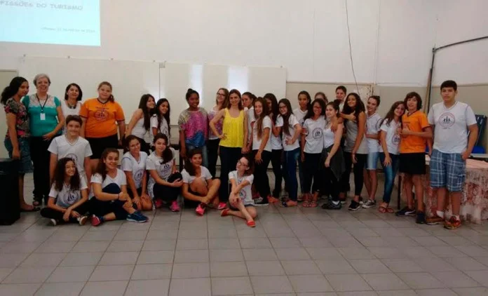Escola Capitão Narciso promove palestra sobre Profissões do Turismo
