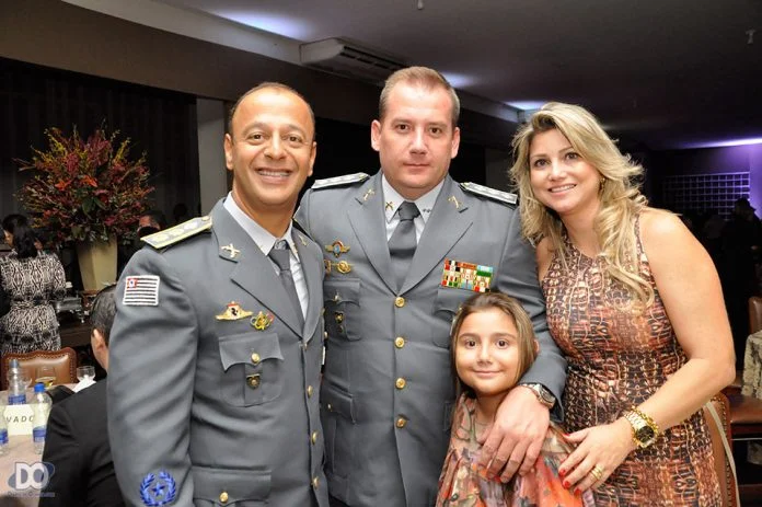 Batalhão da PM comemora 30 anos e condecora civis e militares, inclusive de Olímpia