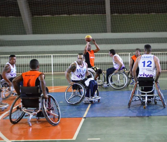 DOA disputa partida acirrada com equipe do Clube dos Paraplégicos