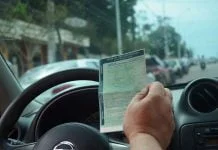 Veículos com placas final 2 devem ser licenciados neste mês