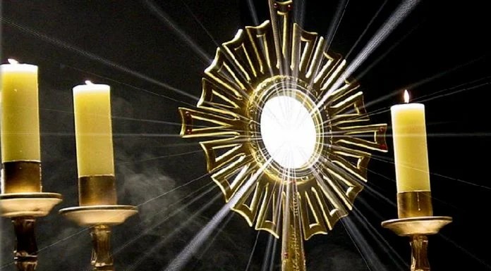 Corpus Christi reúne fé, procissão e ação solidária no São José