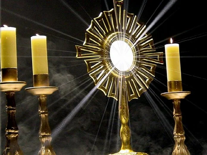 Corpus Christi reúne fé, procissão e ação solidária no São José