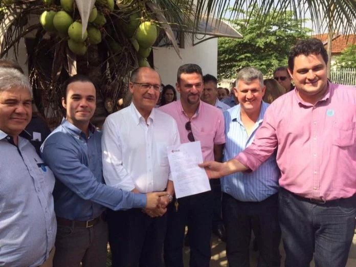 Em Cajobi, Alckmin autoriza investimentos em turismo de 11 cidades﻿