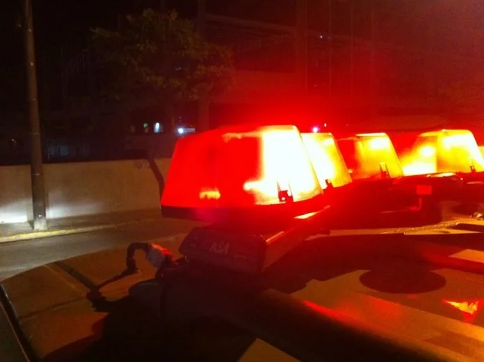 Travesti leva sete tiros defronte motel em Rio Preto