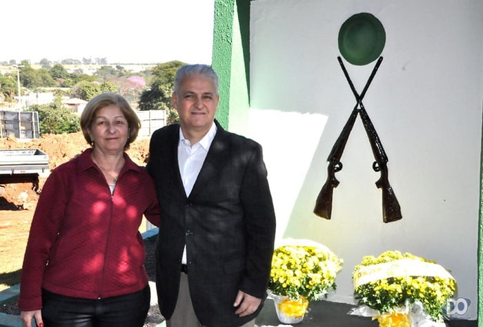 Os irmãos Maria Alice e Luiz Antonio preservam as comemorações do 9 de Julho em Olímpia