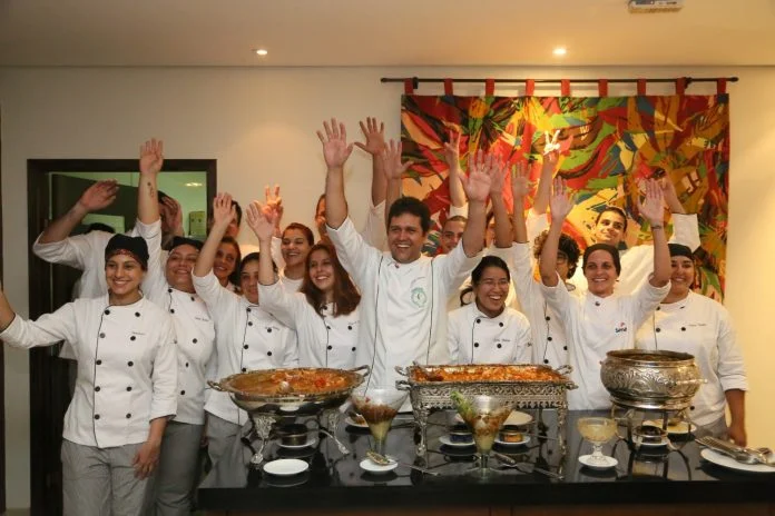 Jantar dos ‘Cozinheiros Sem Fronteiras’ reúne 110 convidados com doação de quase R$ 7 mil