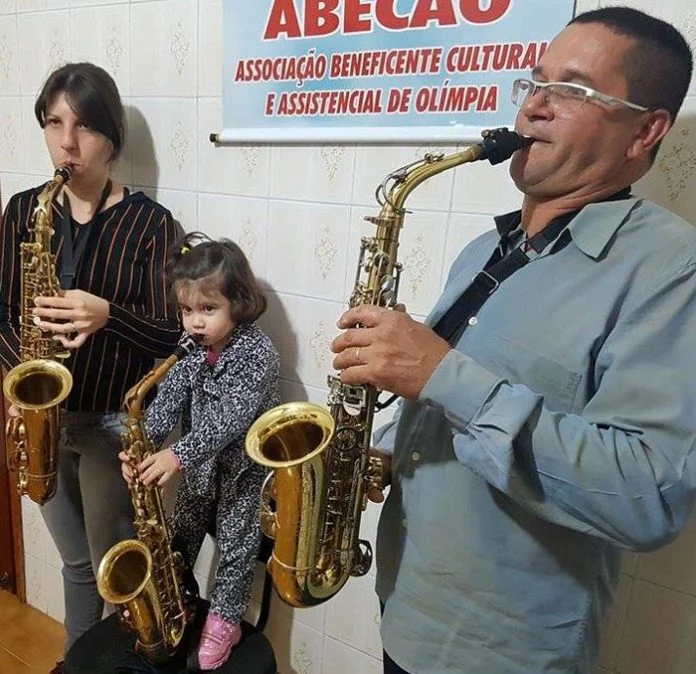 Abertas as inscrições para curso gratuito de diversos instrumentos na Escola de Música Abecao