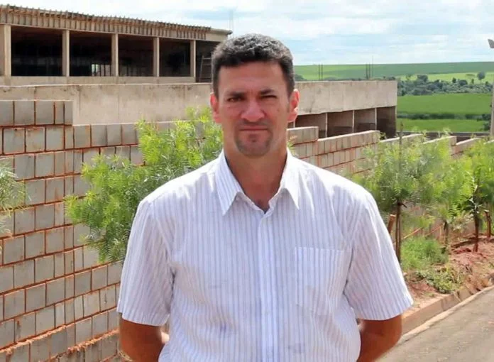 Exclusivo! Prefeito de Embaúba tem seu registro indeferido