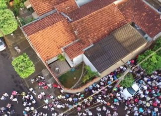 Drone filma a saída da 10ª Caminhada de Nossa Aparecida. Assista na íntegra