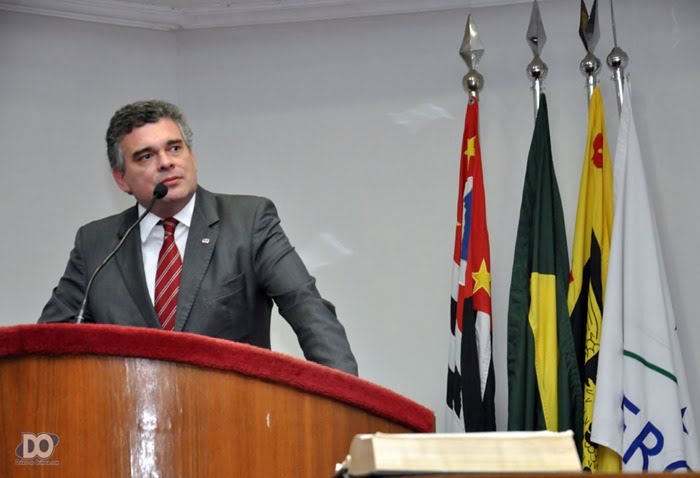 Fábio Canton, vice-presidente da OAB também se manifesta na tribuna da Câmara