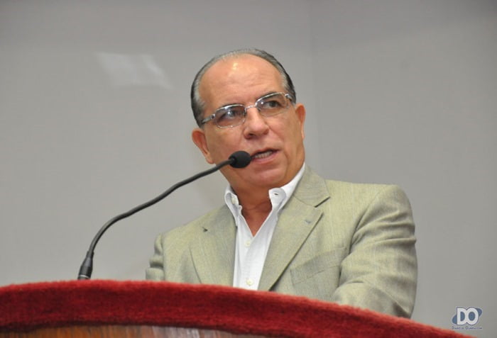Prefeito eleito Fernando Cunha