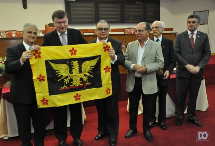 Marcos da Costa, presidente da OAB-SP, recebe ‘Cidadania Olimpiense’ na Câmara Municipal
