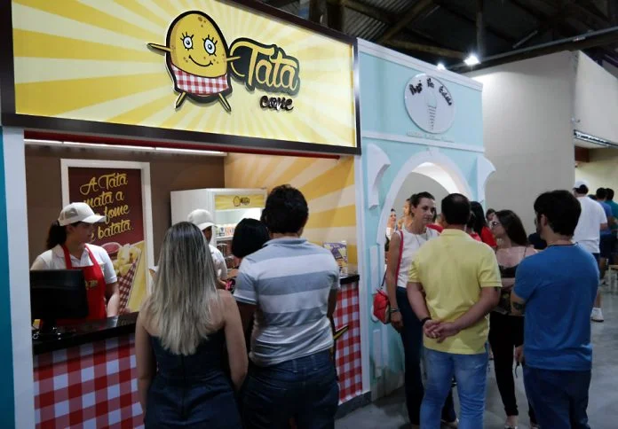 Tata Cone, a batata crocante com opções de molhos no Olímpia Open Mall