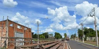 Prefeitura prepara últimos detalhes e Carnaval começa sábado com marchinhas e axé
