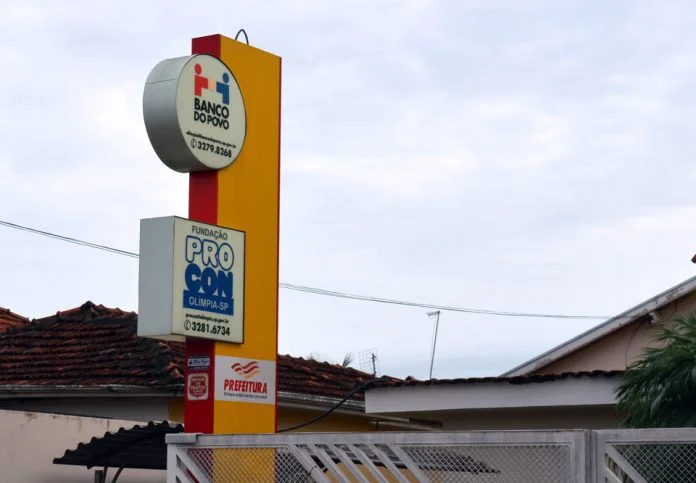 Telefonia, energia e bancos lideram reclamações no Procon local