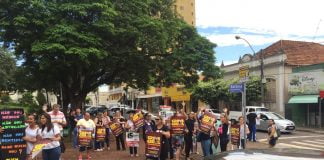 Professores e bancários participaram de protesto em Olímpia contra a reforma da Previdência