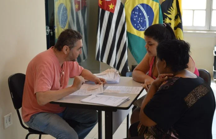Pagamento de auxílio transporte para universitários será feito dia 15