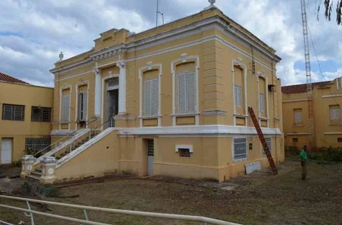Prefeitura consegue liminar para cuidar do prédio da Beneficência