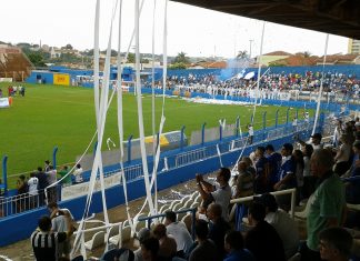 Niquinha comenta que poderá deixar o comando do OFC. Jogadores já foram dispensados