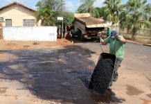 Ruas de Baguaçu recebem Operação Tapa-Buraco