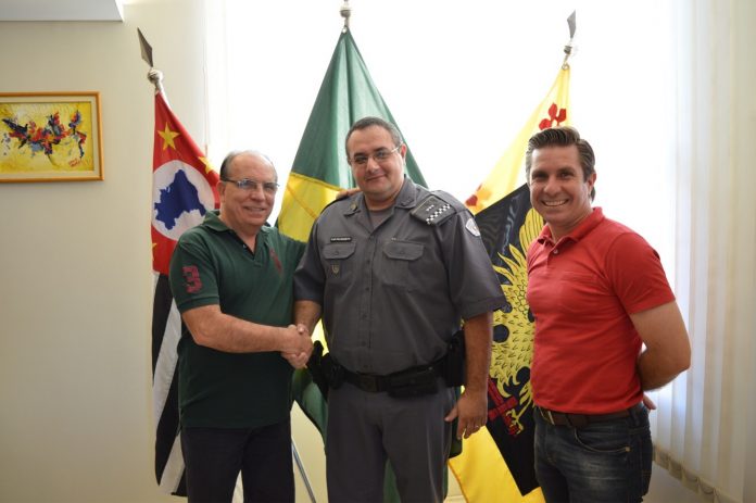 Prefeito recebe novo comandante da Polícia Militar de Olímpia