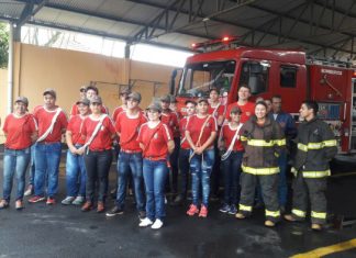 Alunos da Bravo’s, inclusive mirins, recebem treinamento no Corpo de Bombeiros