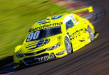 Carro pentacampeão da Stock Car faz pit stop no Iguatemi Rio Preto