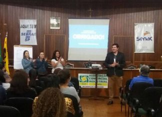 Palestra motivacional na ACIO reuniu cerca de 100 participantes