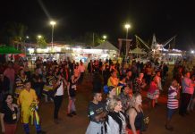 Segundo palco do Festival de Folclore atrai grande público