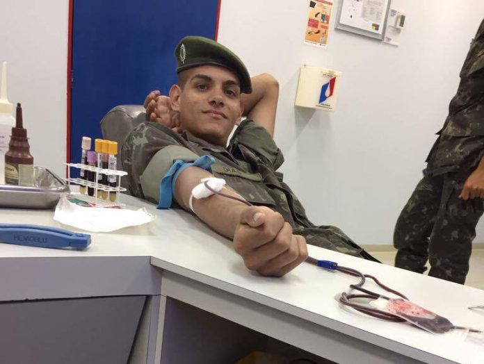 Atiradores do Tiro de Guerra doam sangue para Hemocentro de Olímpia