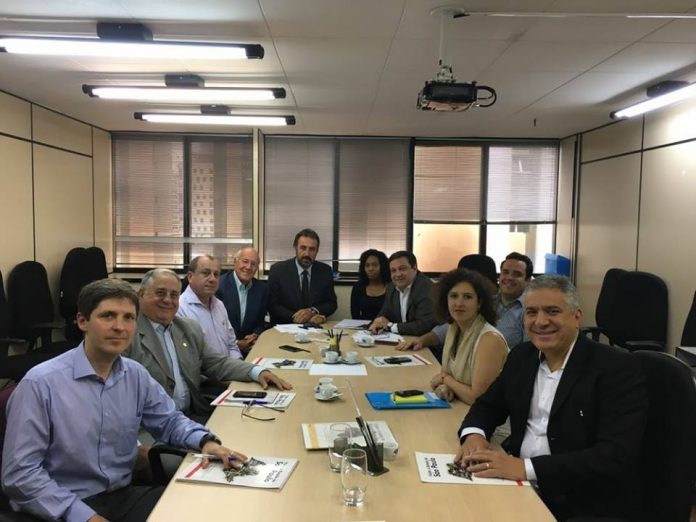 Projeto do calçadão e revitalização da praça é aprovado pelo Estado