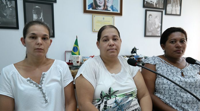 Emocionadas, mãe, tia e amiga, de Tales revelam detalhes da doença. Médica mandou chamá-las urgente