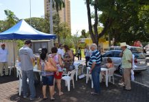 Moradores são atendidos em ação da Saúde no Dia da Mulher