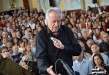 Concerto inédito com Maestro João Carlos Martins e Orquestra do Sesi emocionam público