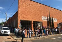 Censo da casa própria leva mais de 500 pessoas nas primeiras horas, sob Sol e Esperança
