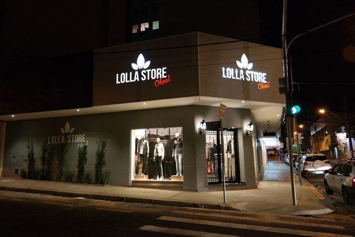 Loja Lolla Store Oficial totalmente remodelada recebe clientes com promoções e brindes