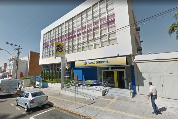 Com advento do Pix, DOC e TEC deixarão de existir a partir do dia 15