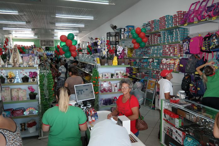 Dez anos de Aquarelão da Economia em Olímpia. Tem coquetel, promoções e presentes
