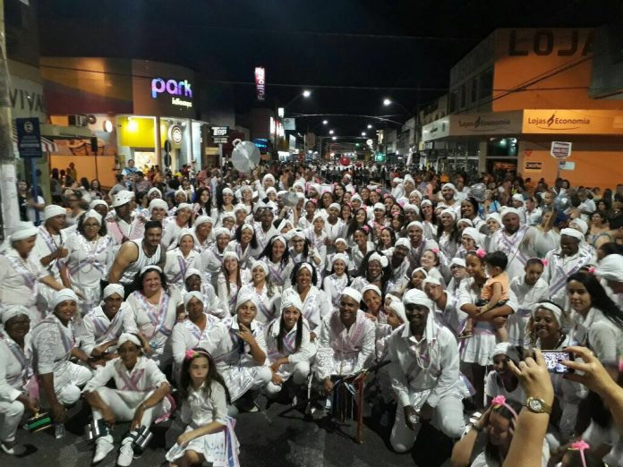 Moçambique Mamãe do Rosário vai representar Goiás no 54º Festival do Folclore