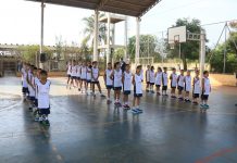 Alunos recebem uniformes de projeto de basquete do IFG e Tereos e iniciam atividades
